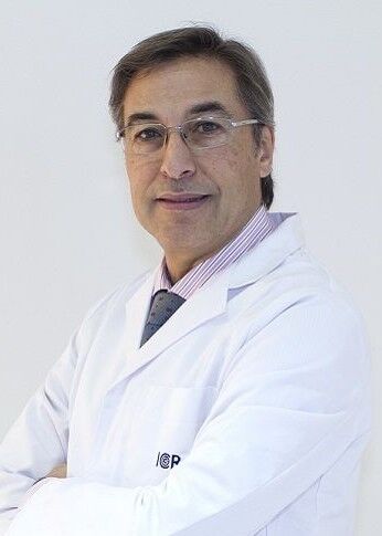 Médico Experto en narcología Andi Bazan Machuca
